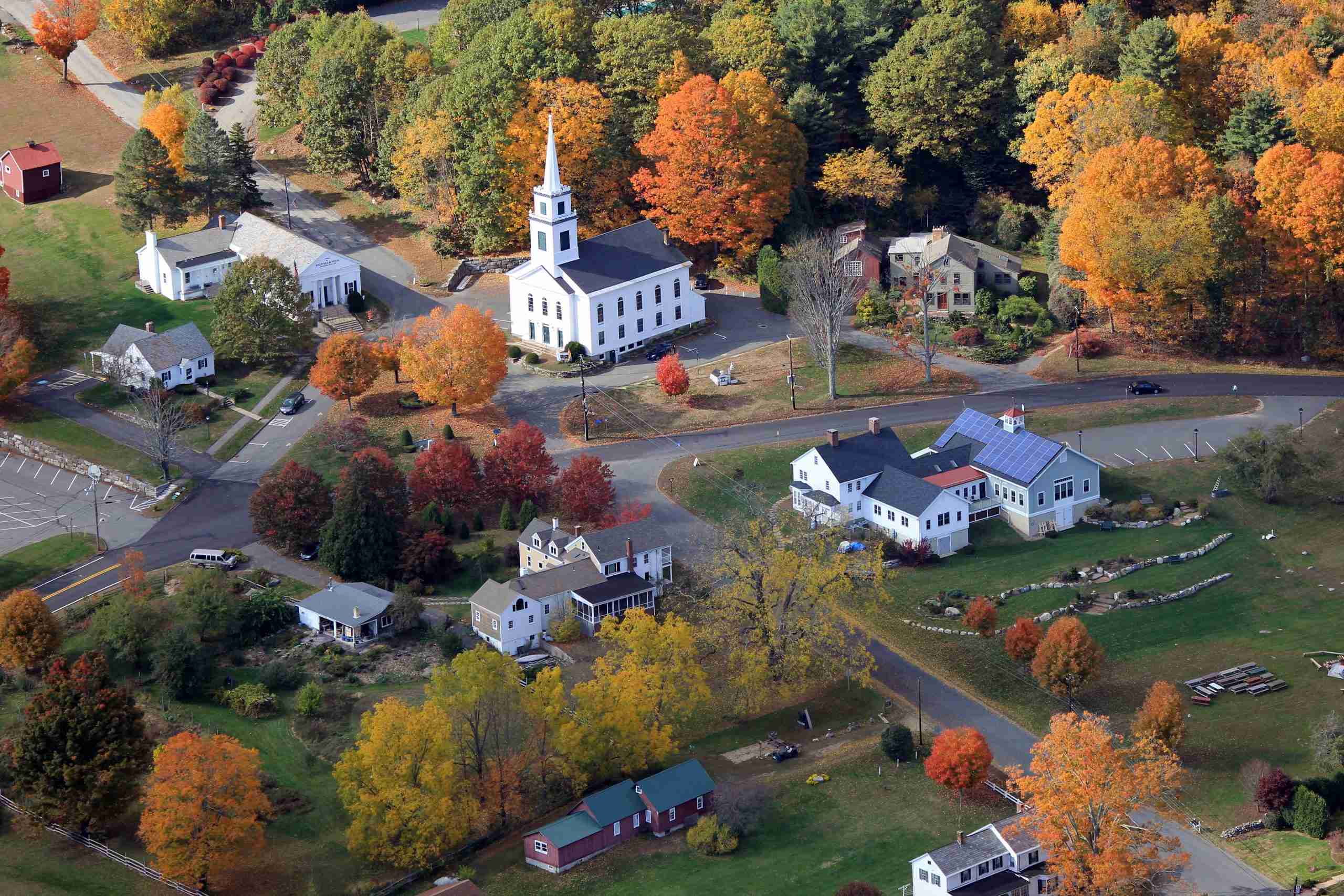 Autumn Drone photo of westhampton downtown